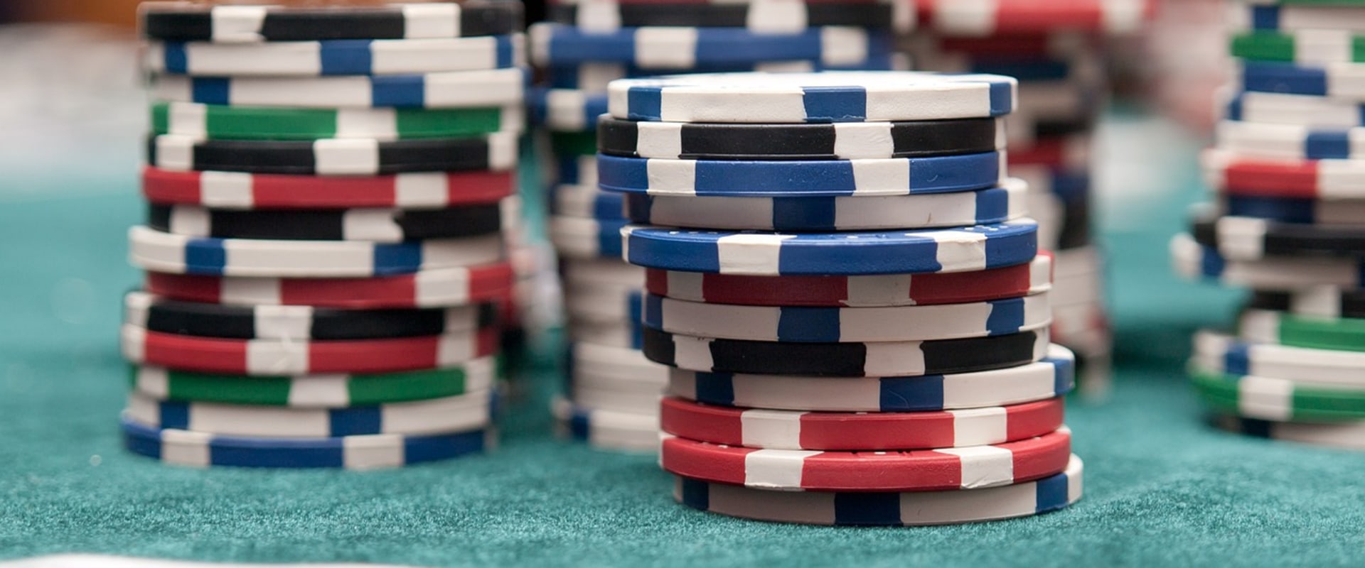 A Beginner's Guide to Playable Starting Hands in Low Limit Omaha Poker