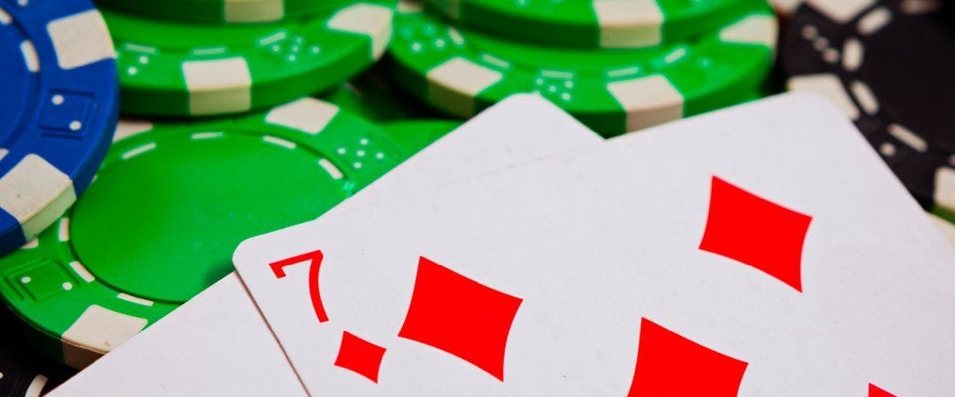 Understanding Minimum and Maximum Bets in Low Limit Omaha Poker