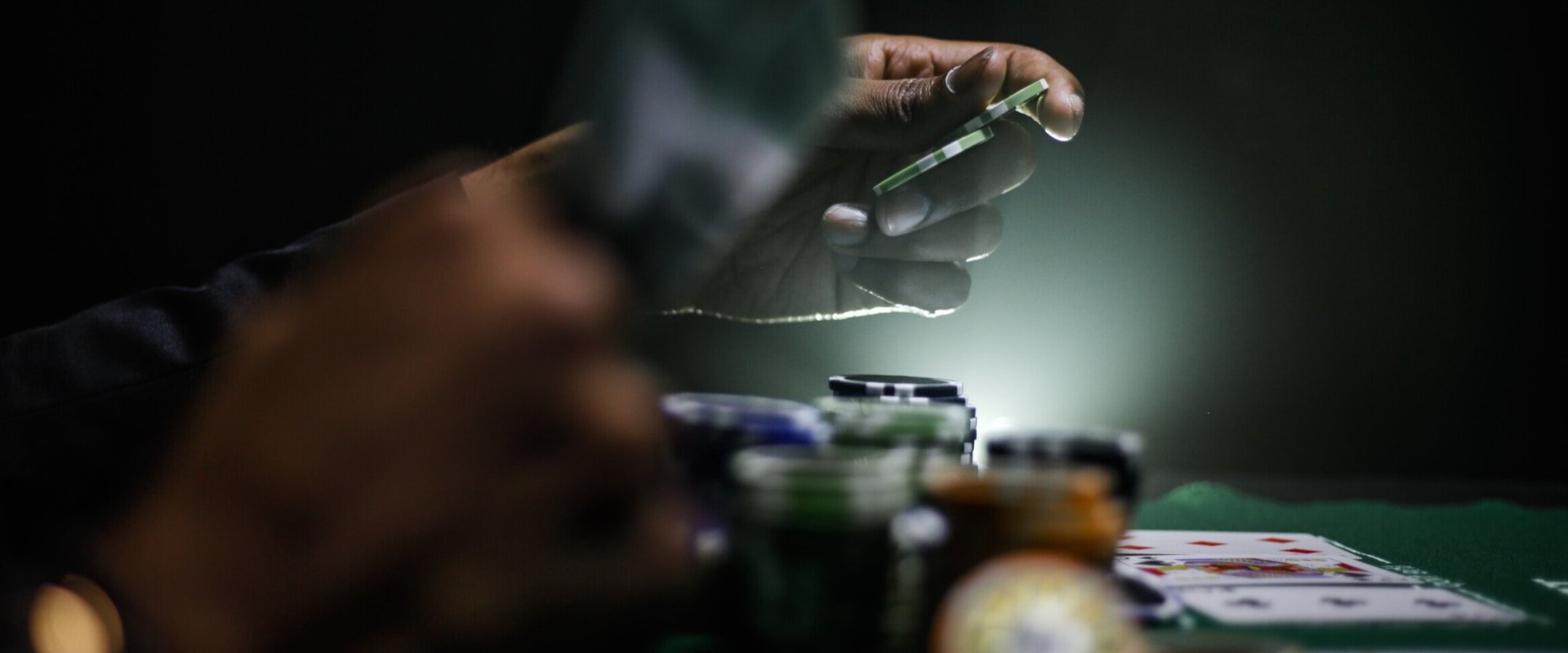 Narrowing Down Opponents' Hands: Advanced Omaha Tactics for Winning at Low Limit Poker